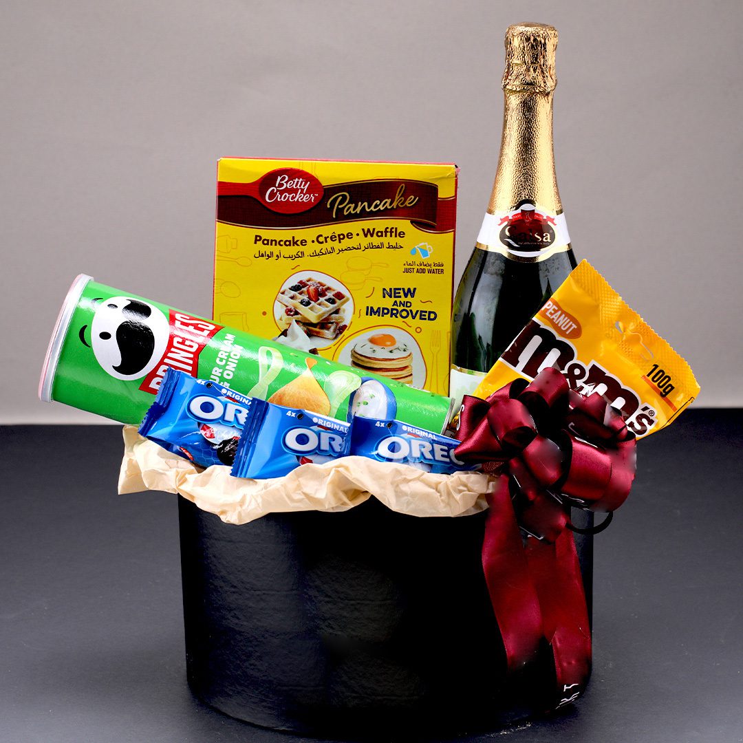 Tempting Black Hamper Box - Flower Delivery UAE